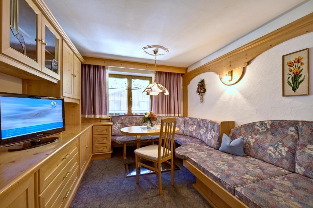 Gaestehaus Oblasser Mayrhofen Værelse billede