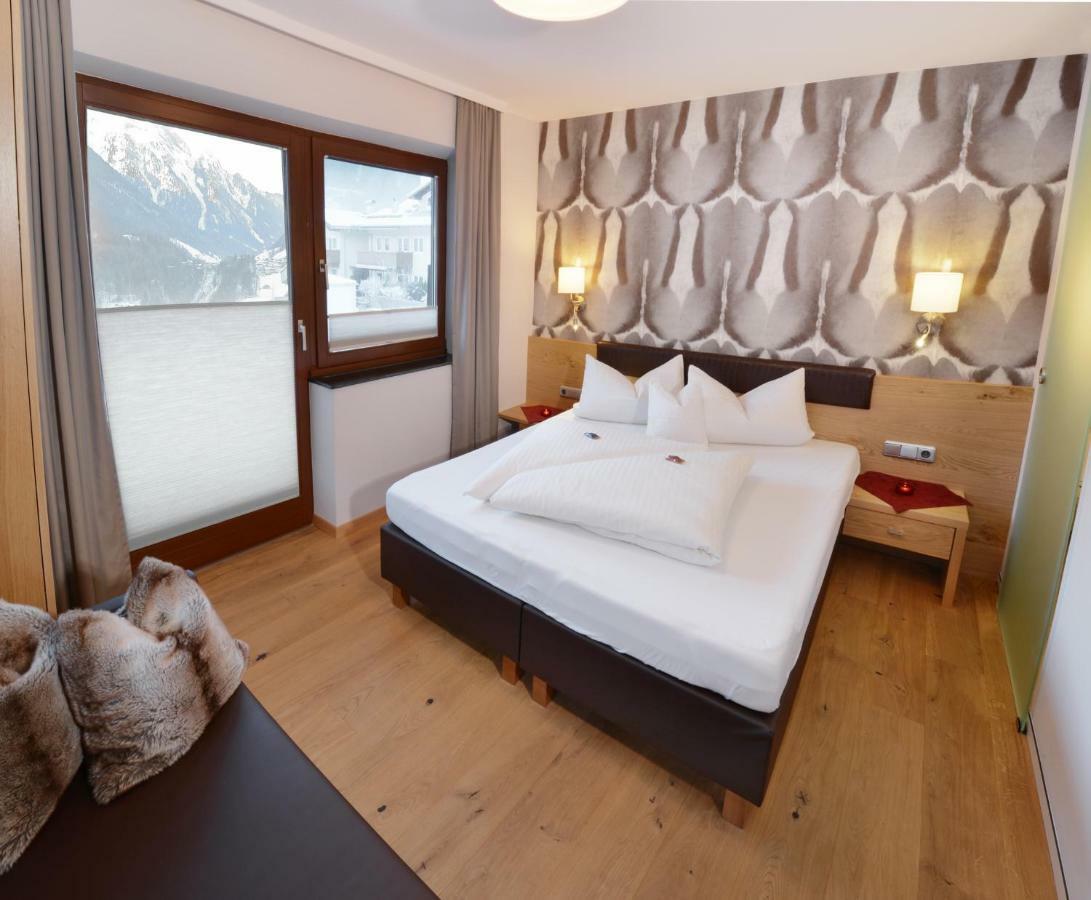 Gaestehaus Oblasser Mayrhofen Værelse billede